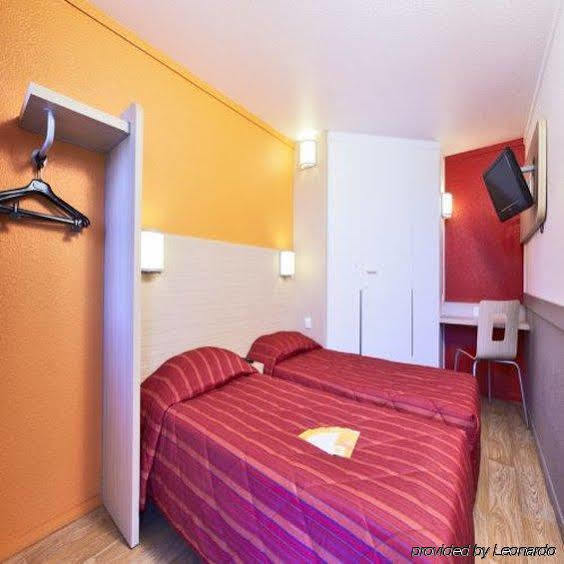 Hotel Premiere Classe Bordeaux Eysines-tour De Gassies 2*